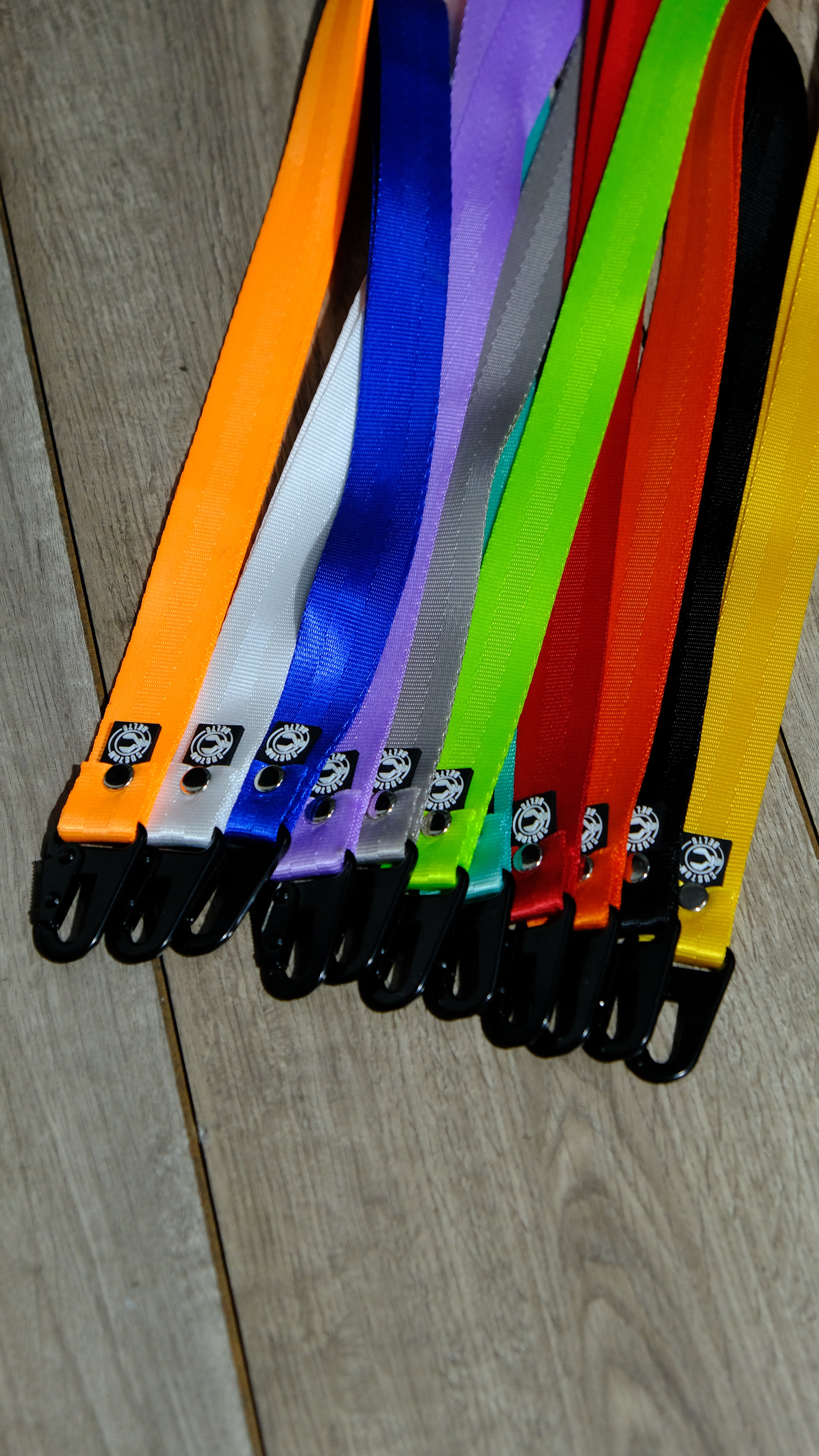 Lanyard Único: Estilo y Durabilidad en un Solo Accesorio