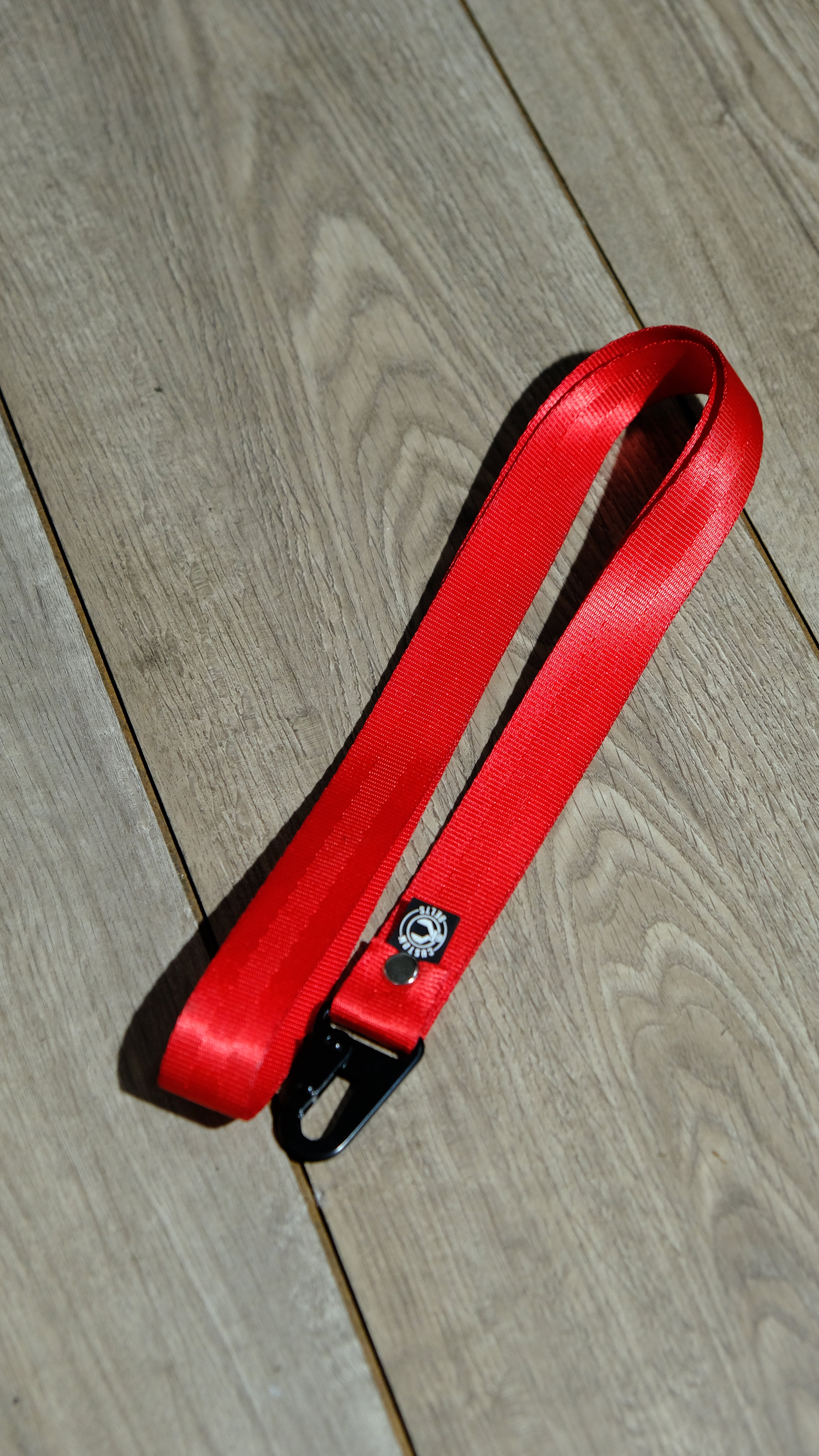Lanyard Único: Estilo y Durabilidad en un Solo Accesorio