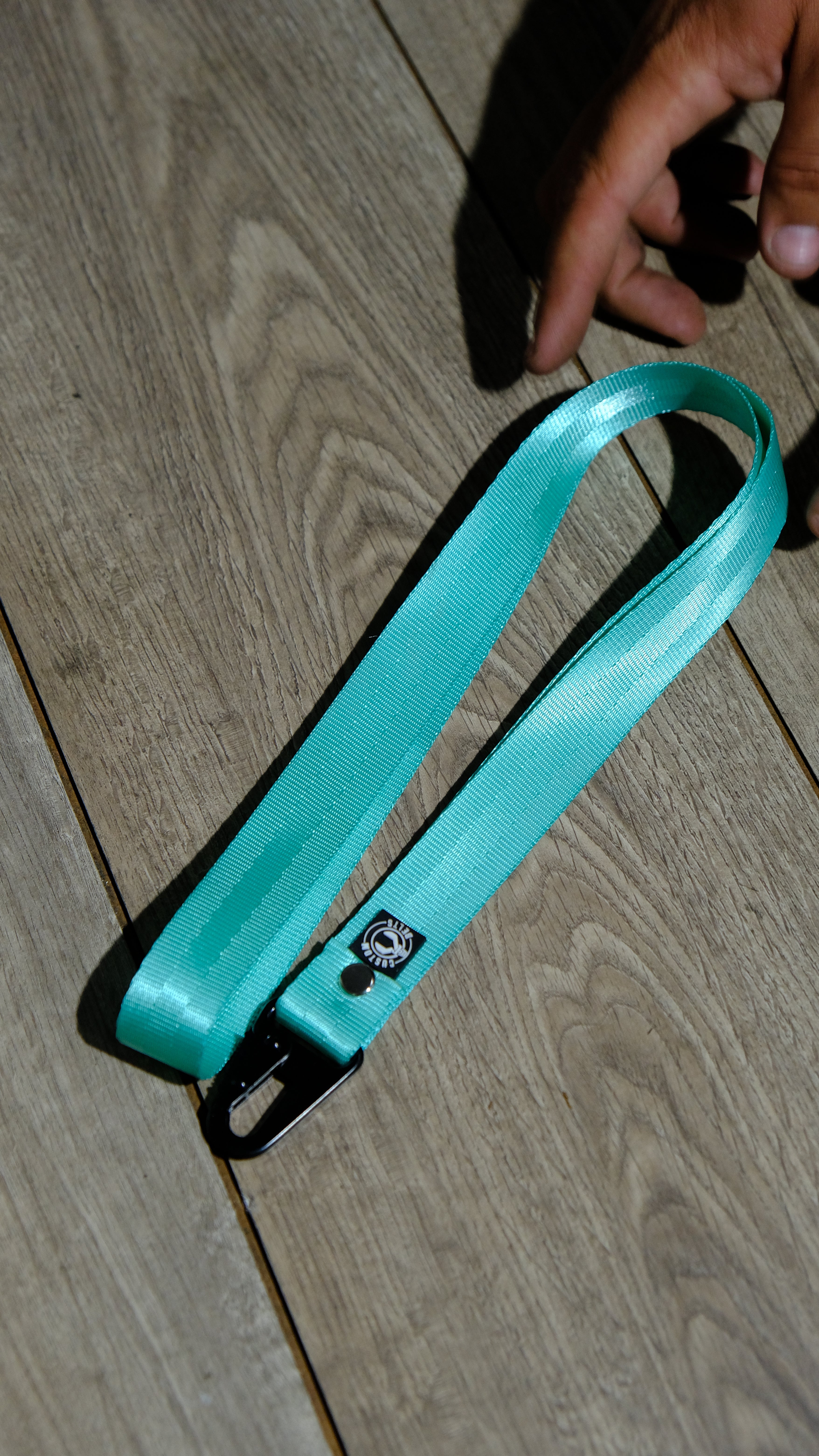 Lanyard Único: Estilo y Durabilidad en un Solo Accesorio