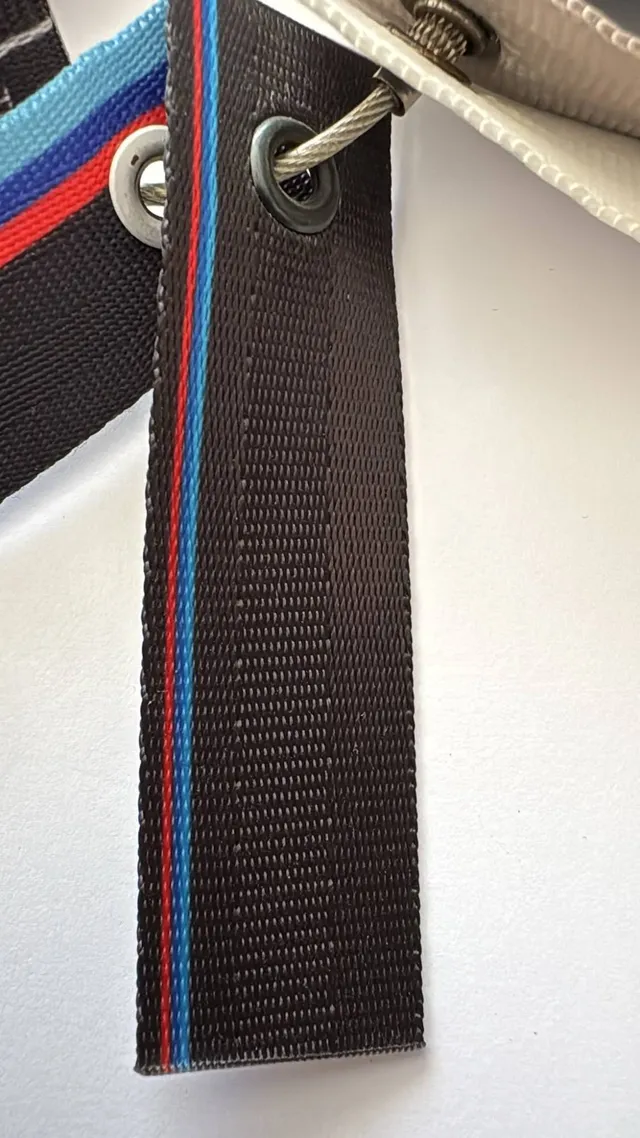Cinta con estampado BMW rayas finas: rojo y azul