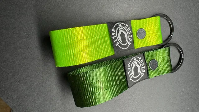 Llaveros con anilla en verde flúor y verde botella